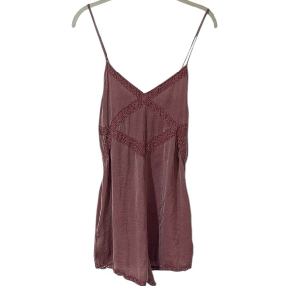 Aerie Women Romper Short Lace Silky Pockets Spaghetti Straps Sleeveless Size XS - Picture 1 of 15